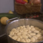 Rezept: Rosenkohl-Gnocchi-Pfanne