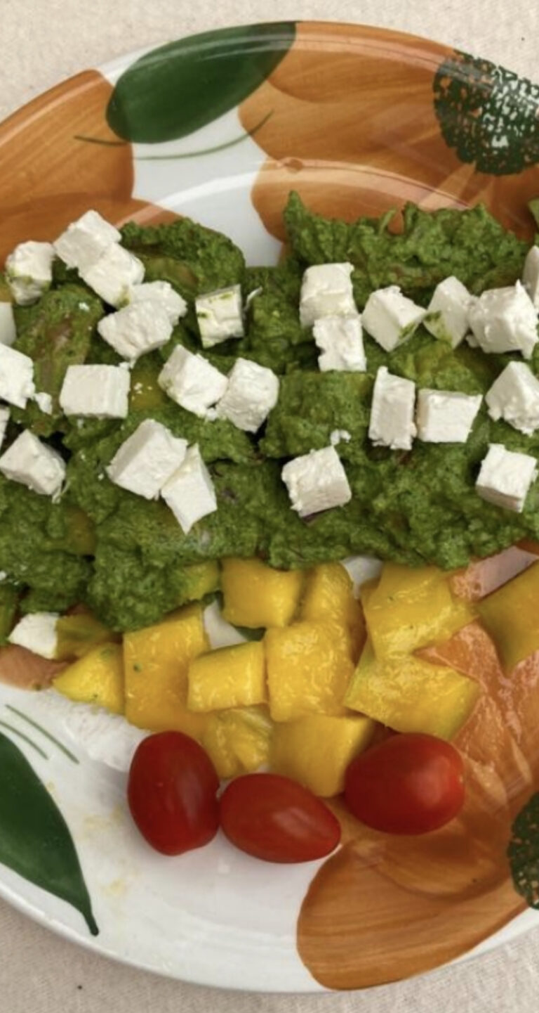 Exotischer Kartoffelsalat Rezept mit Ananas und Zwiebelringen